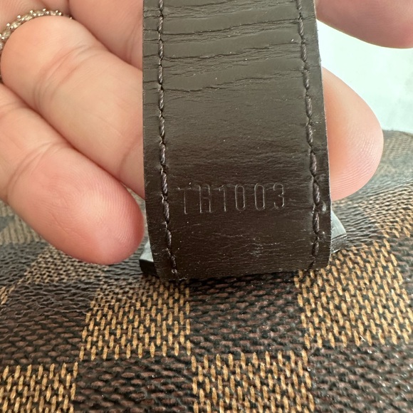 Vintage Louis Vuitton Damier Ebene Broadway Messenger Bag - Picture 7 of 16